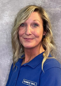 female employee in blue shirt